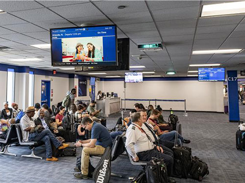 Airport Gate Info Display Ads 1