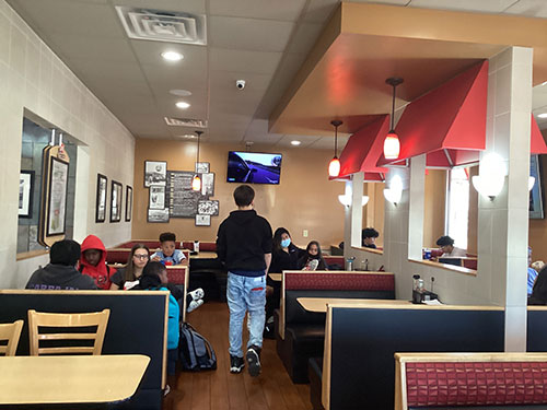 Entertainment Casual Dining Ads 1