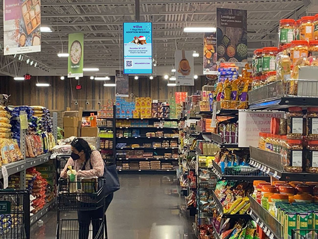 Petco Love Digital Out of Home (DOOH) Advertising 9