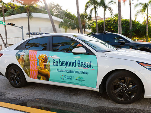 Ride App Vehicle Uber and Lyft Advertising
